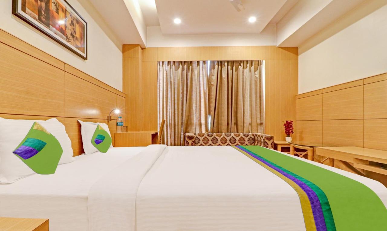 Treebo Galaxy Hotel